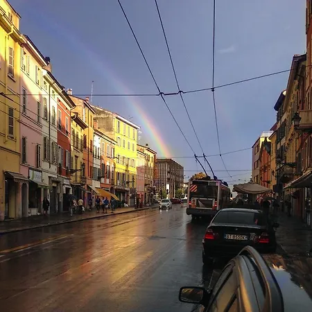 Parizzi & Restaurant Apartahotel 4*