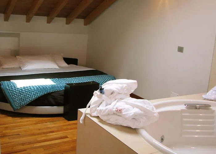 Parizzi & Restaurant 4*