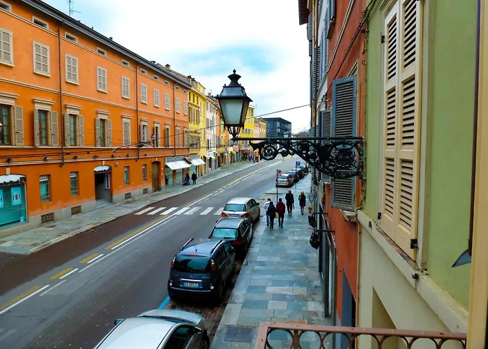 Parizzi & Restaurant 4*