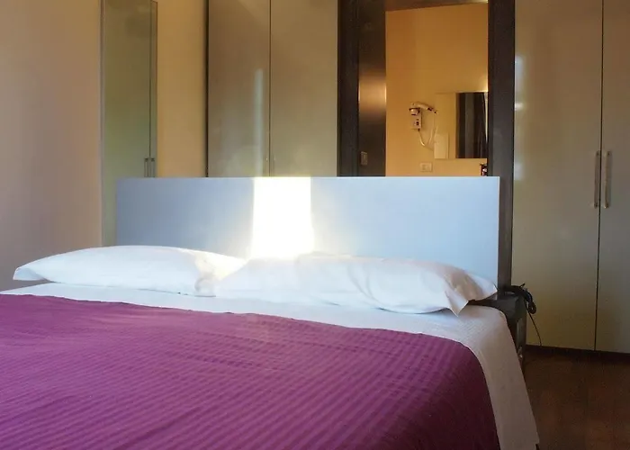 Parizzi & Restaurant Aparthotel 4*