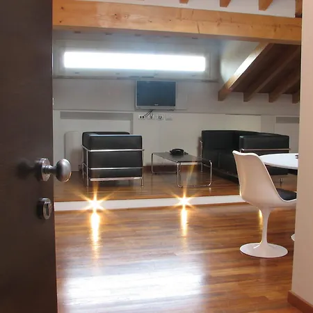 Parizzi Suites&restaurant Aparthotel