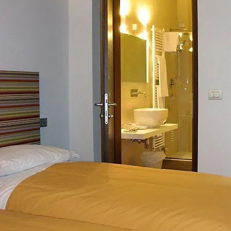 Parizzi Suites&restaurant Aparthotel 4*