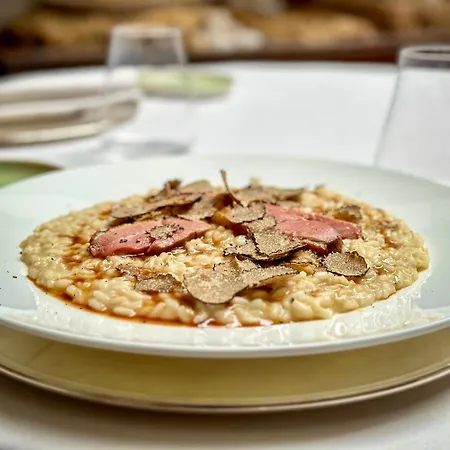 Parizzi Suites&studio Restaurant Apartahotel Parma