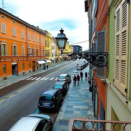 Aparthotel Parizzi Suites&restaurant 4*