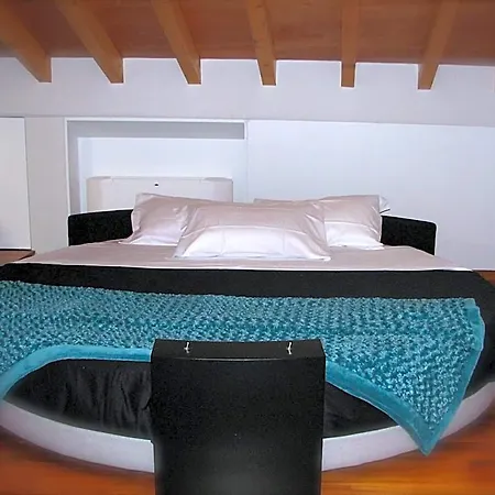 Aparthotel Parizzi Suites&restaurant Parma