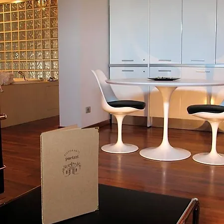 Parizzi Suites&restaurant Aparthotel Parma