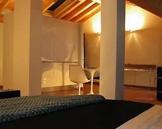 Aparthotel Parizzi Suites&restaurant 4*
