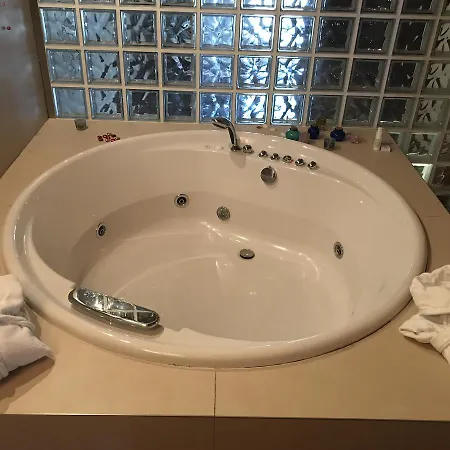 Parizzi Suites&restaurant 4* Parma