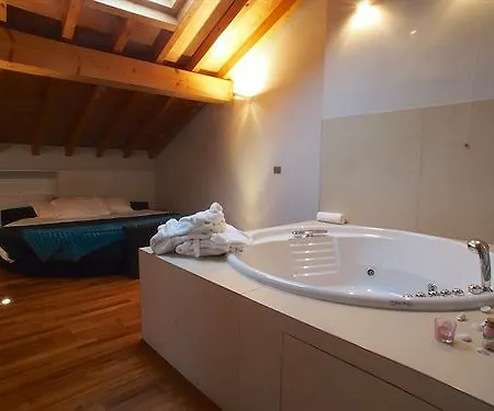 Parizzi Suites&restaurant 4*