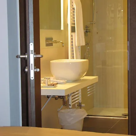 Parizzi Suites&restaurant 4* Parma