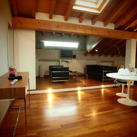 Parizzi Suites&restaurant Aparthotel 4*