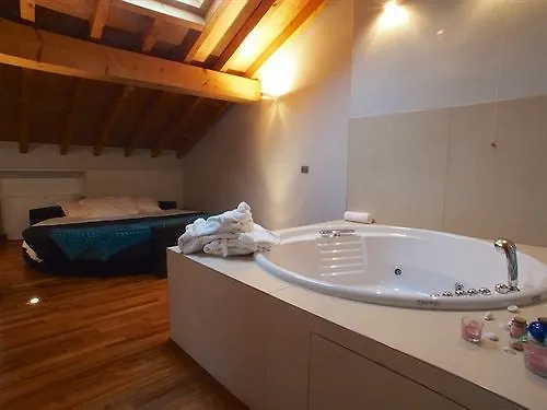 Parizzi & Restaurant 4*