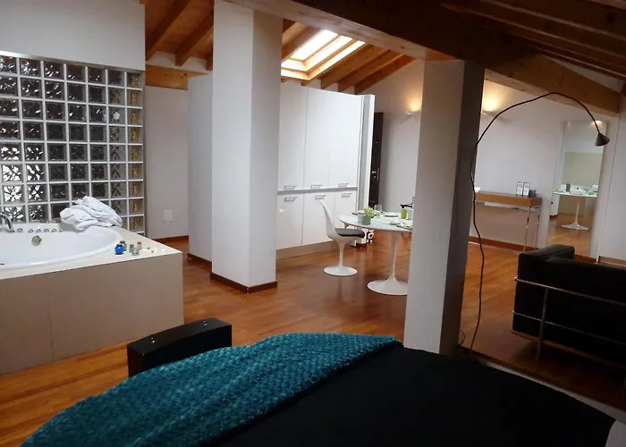 Parizzi Suites&Studio Restaurant Appart hôtel 4*