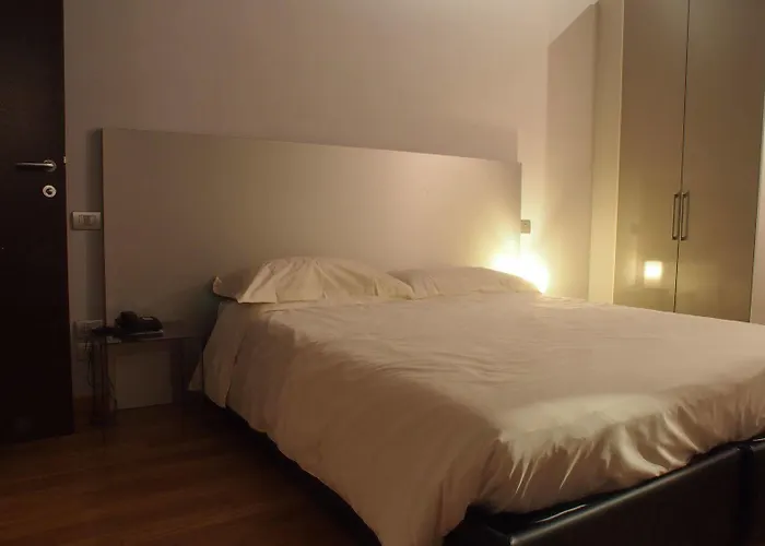 Apart-hotel Parizzi Suites&Studio Restaurant